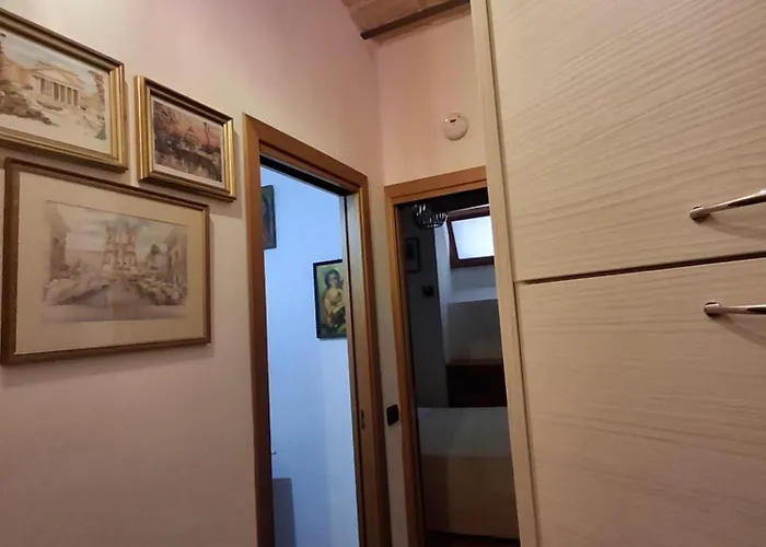 Apartment Elegante Immerso Nei Fori Imperiali